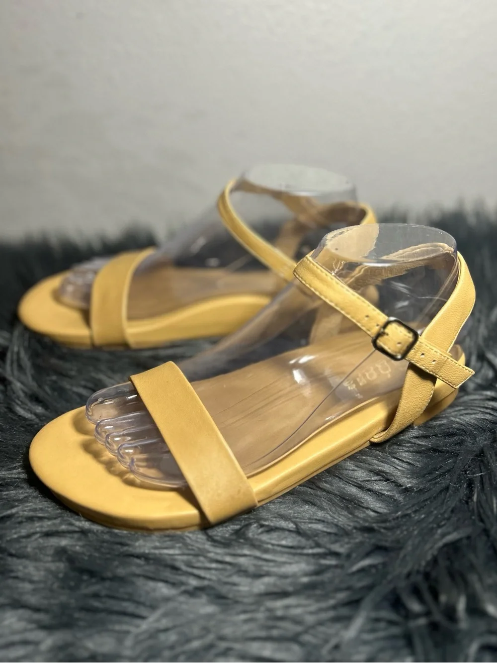 SECRA WILLOW CARAMEL TAN Ankle-Strap Flat Sandals SIZE US 8.5